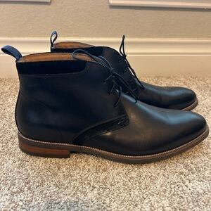 Florsheim Uptown Boots Mens SZ 12 black Leather Mid Plain Toe Chukka Derby NWOB
